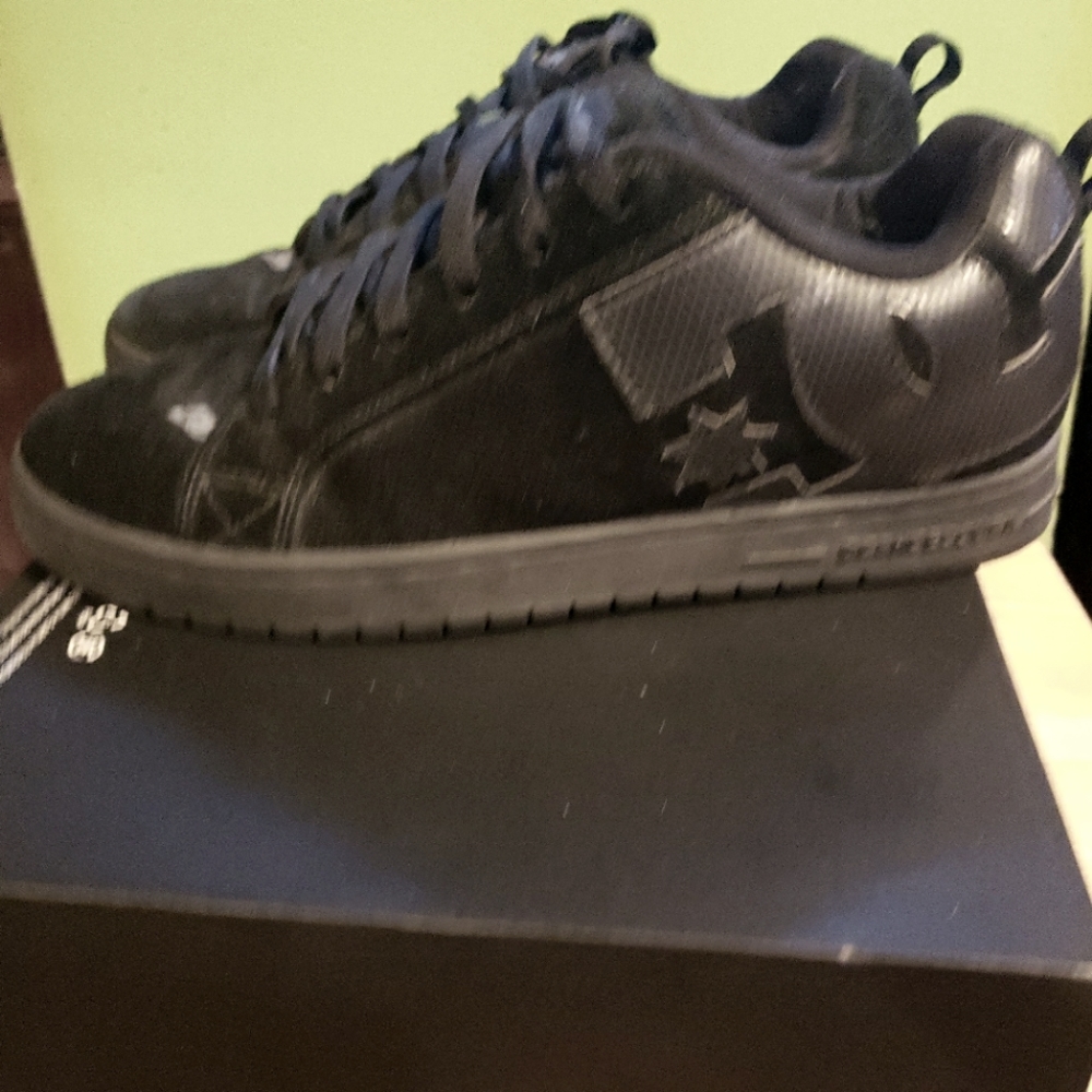 DC shoes.